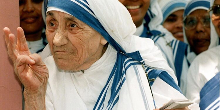 Mother Teresa Dress